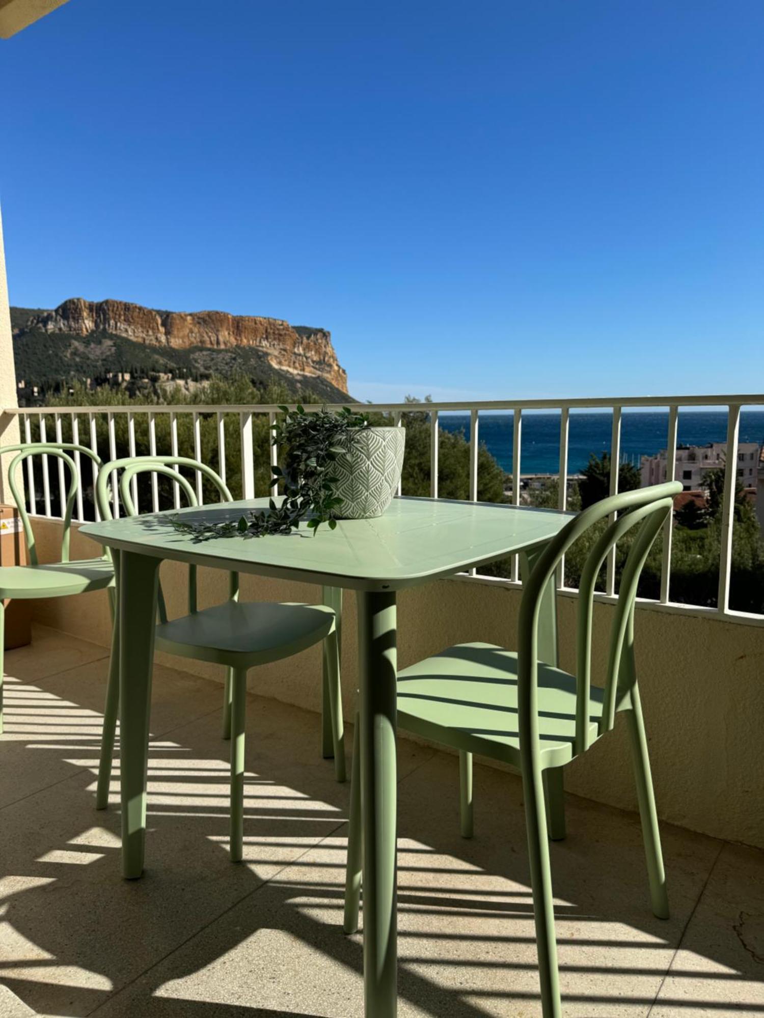 Appartamento Le Balcon De La Rade Cassis Esterno foto