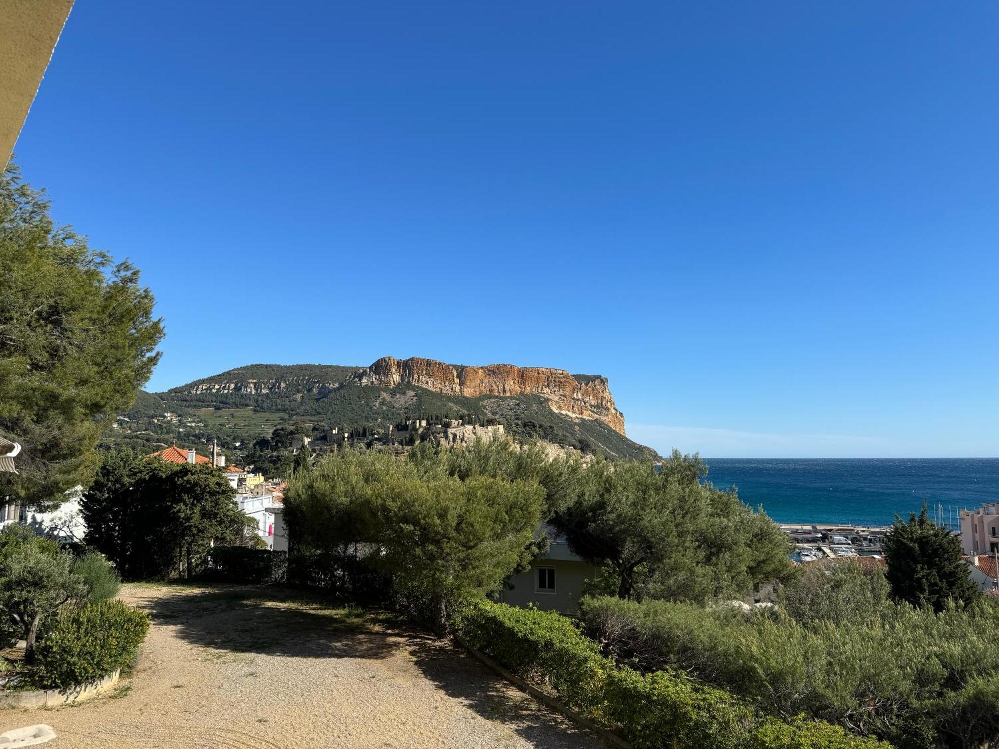 Appartamento Le Balcon De La Rade Cassis Esterno foto